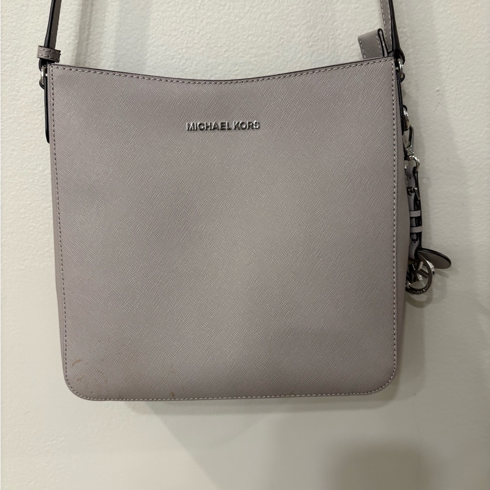 Michael Kors Light Gray Crossbody Bag NWOT - Picture 2 of 5